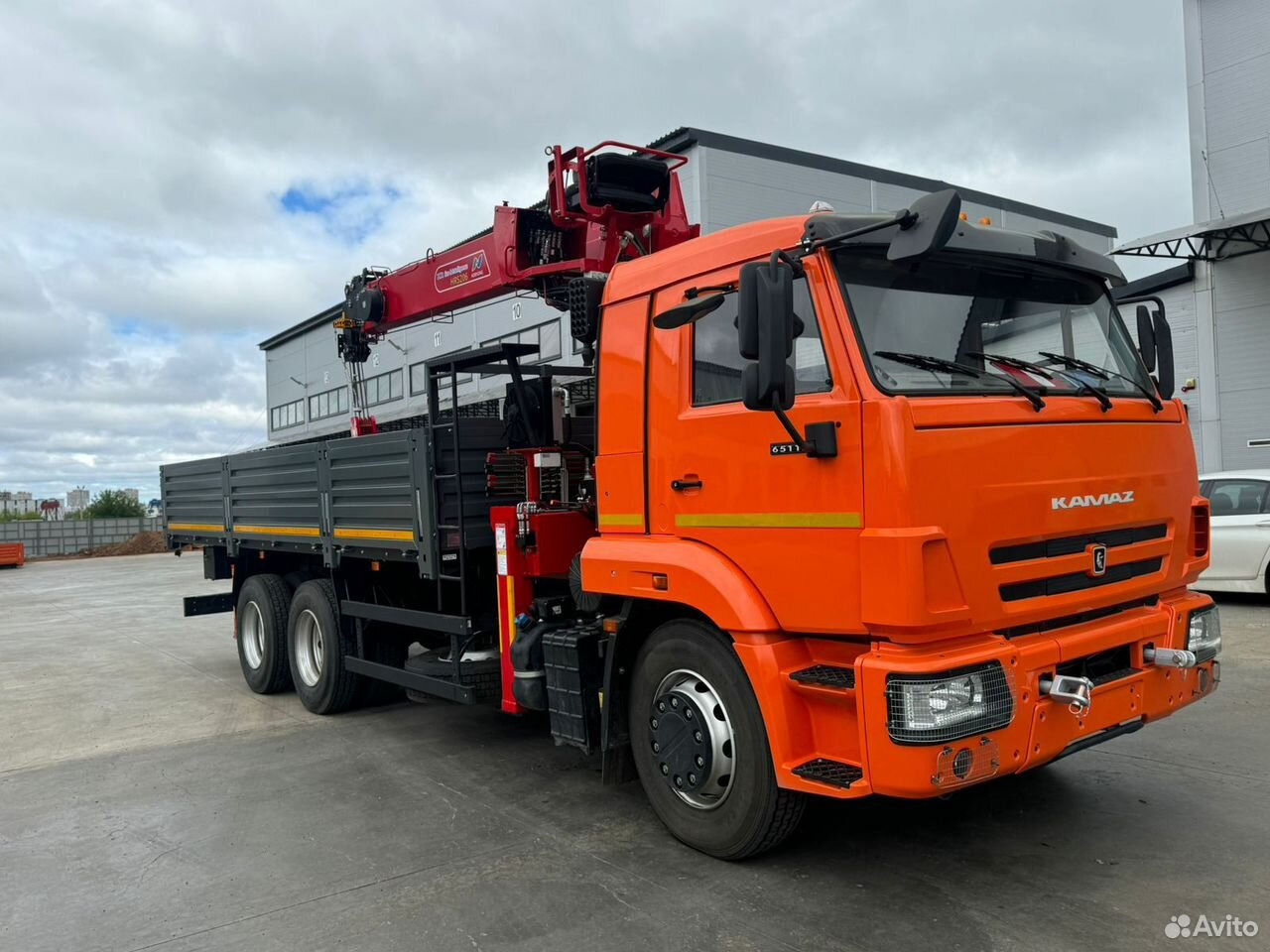 Camion plateau, Camion grue neuf КАМАЗ 65115: photos 1