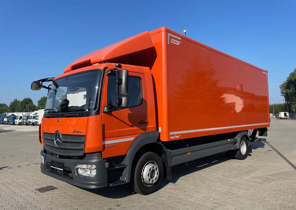 Mercedes-Benz ATEGO 1218 - Camion fourgon: photos 4 Mercedes-Benz ATEGO 1218 - Camion fourgon: photos 4