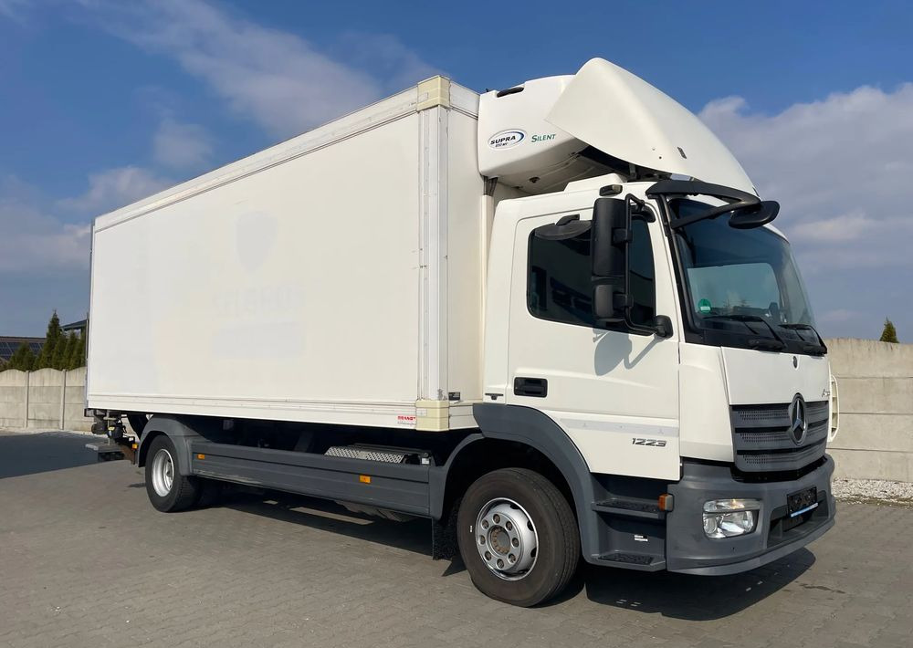 Mercedes-Benz ATEGO 1223/ CHŁODNIA/ 15 PALET - Camion frigorifique: photos 4 Mercedes-Benz ATEGO 1223/ CHŁODNIA/ 15 PALET - Camion frigorifique: photos 4