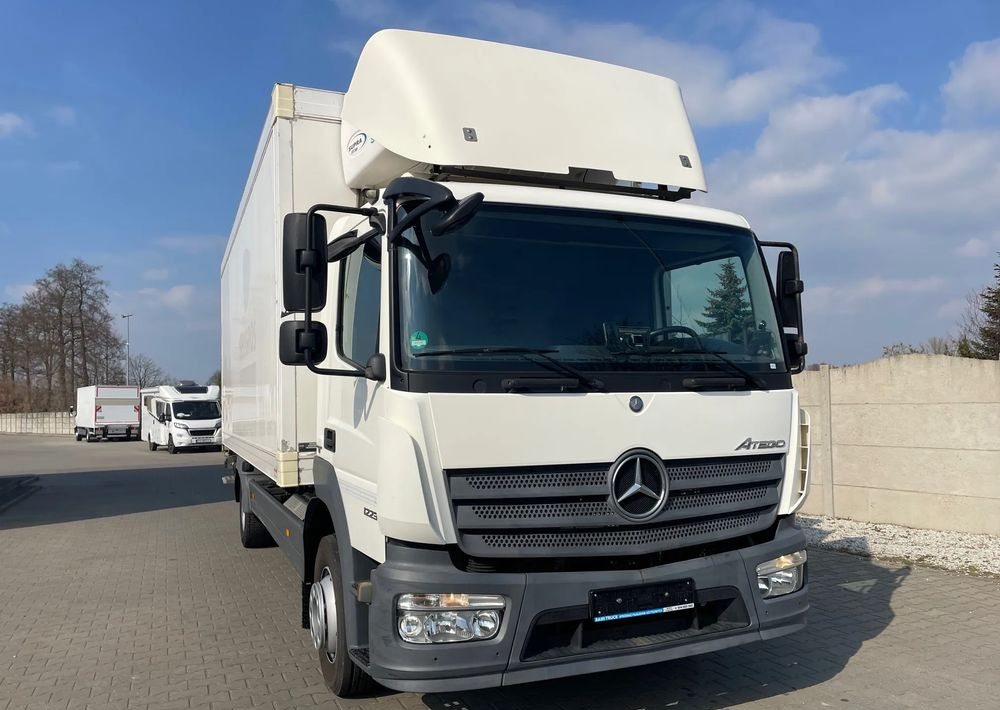Mercedes-Benz ATEGO 1223/ CHŁODNIA/ 15 PALET - Camion frigorifique: photos 3 Mercedes-Benz ATEGO 1223/ CHŁODNIA/ 15 PALET - Camion frigorifique: photos 3