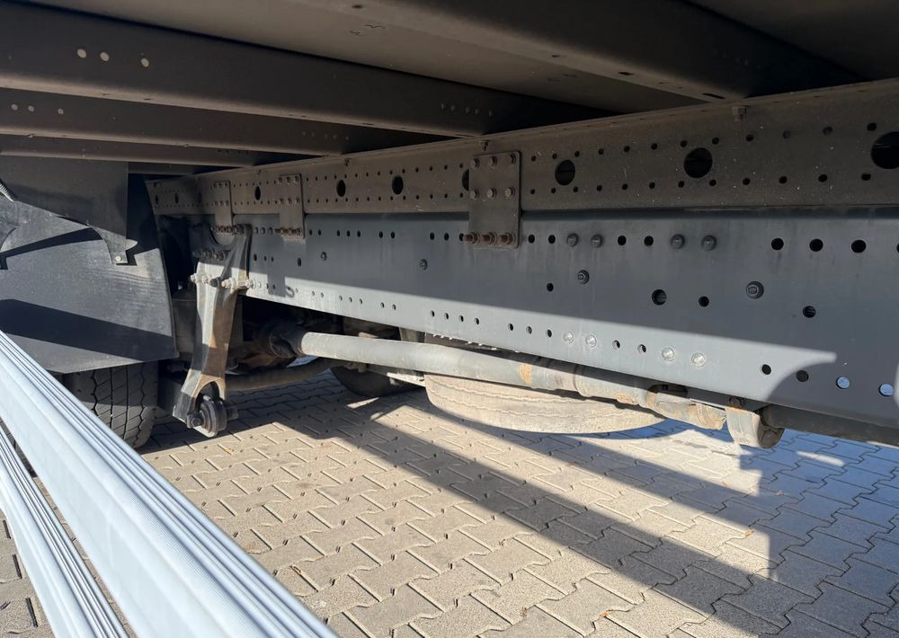 Mercedes-Benz AXOR 1824, EURO 5,KLIMA, KONTENER 8,5 m! - Camion fourgon: photos 5 Mercedes-Benz AXOR 1824, EURO 5,KLIMA, KONTENER 8,5 m! - Camion fourgon: photos 5