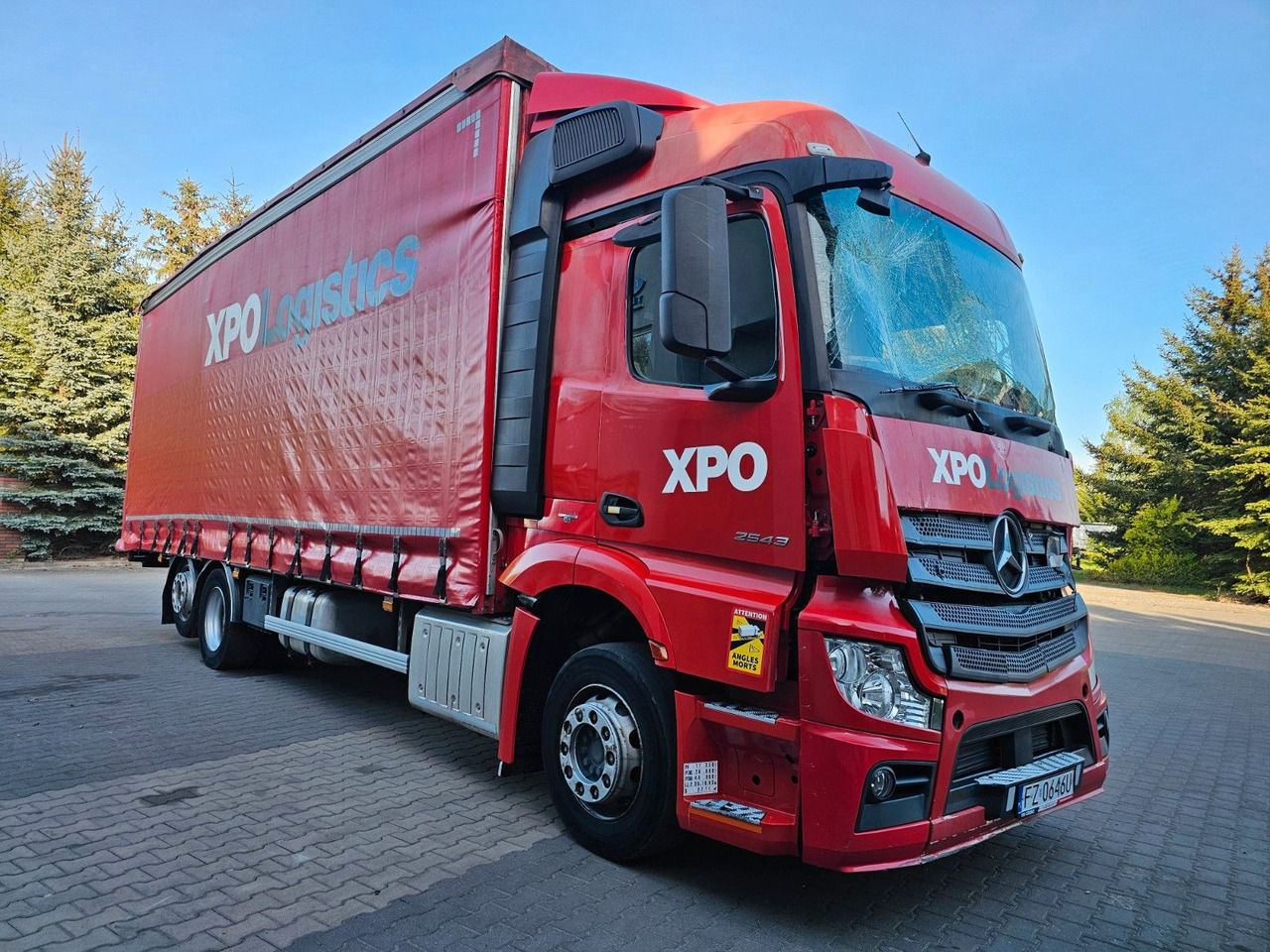 Mercedes-Benz 2543 ACTROS 6x2 JUMBO 8,2 Erhöhtes Dach Edscha - Camion à rideaux coulissants: photos 2 Mercedes-Benz 2543 ACTROS 6x2 JUMBO 8,2 Erhöhtes Dach Edscha - Camion à rideaux coulissants: photos 2
