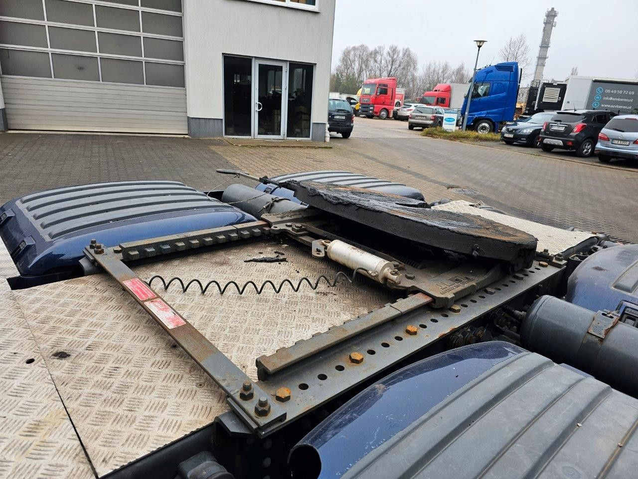 Scania R520 V8 6x2 Lenk/Liftachse Vollaustattung EURO6 - Tracteur routier: photos 5 Scania R520 V8 6x2 Lenk/Liftachse Vollaustattung EURO6 - Tracteur routier: photos 5