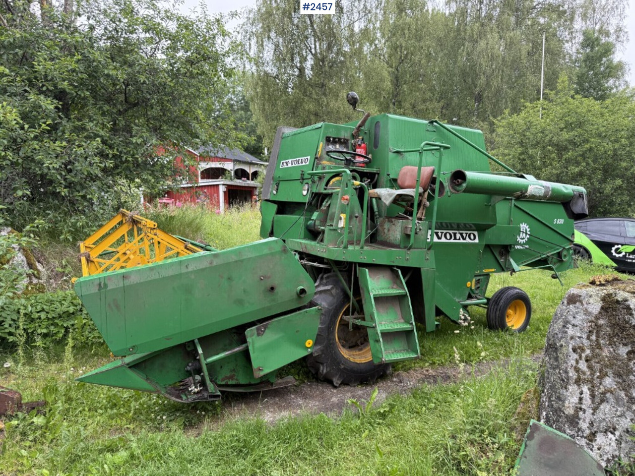 Combine harvester Volvo BM S830 with 2 cutting tables - Moissonneuse-batteuse: photos 2 Combine harvester Volvo BM S830 with 2 cutting tables - Moissonneuse-batteuse: photos 2
