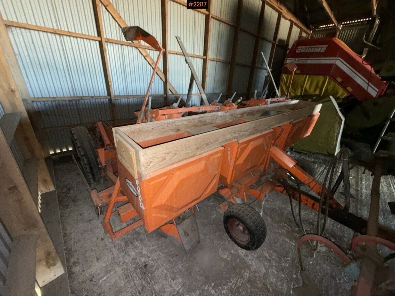 Potato planter Underhaug - Planteuse de pommes de terre: photos 5 Potato planter Underhaug - Planteuse de pommes de terre: photos 5