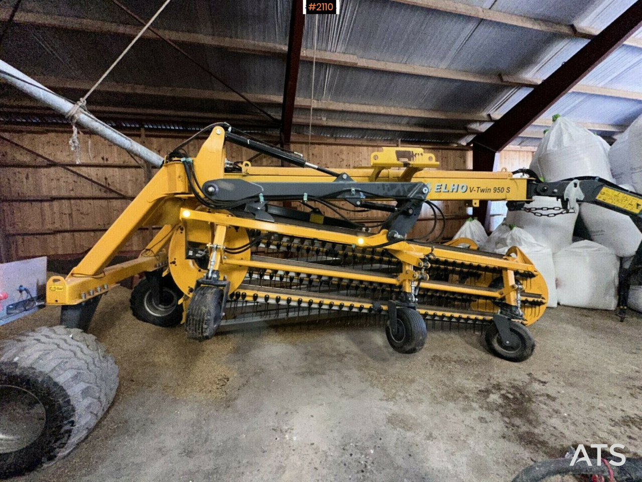 Towed Swathers ELHO V-Twin 950 S - Faneuse: photos 2 Towed Swathers ELHO V-Twin 950 S - Faneuse: photos 2