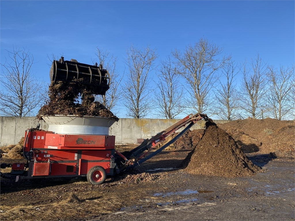 Bizon B-1030 Kompost Schredder Biomasse Mist Compost shr - Pailleuse: photos 4 Bizon B-1030 Kompost Schredder Biomasse Mist Compost shr - Pailleuse: photos 4