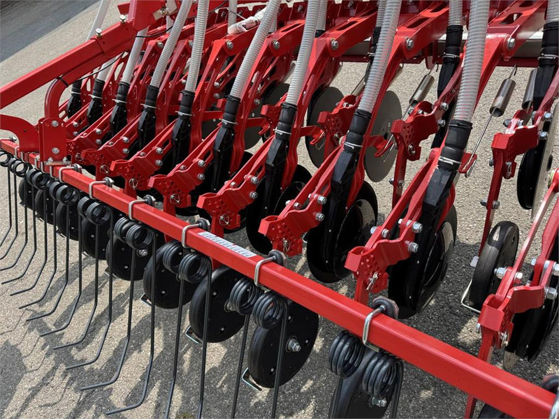 Kverneland CB 3500 3 punt - Combiné de semis: photos 5 Kverneland CB 3500 3 punt - Combiné de semis: photos 5