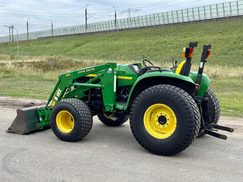 John Deere 4600 compact met voorlader 4X4 hydrostaat GEEN BTW 4600 - Tracteur agricole: photos 3 John Deere 4600 compact met voorlader 4X4 hydrostaat GEEN BTW 4600 - Tracteur agricole: photos 3