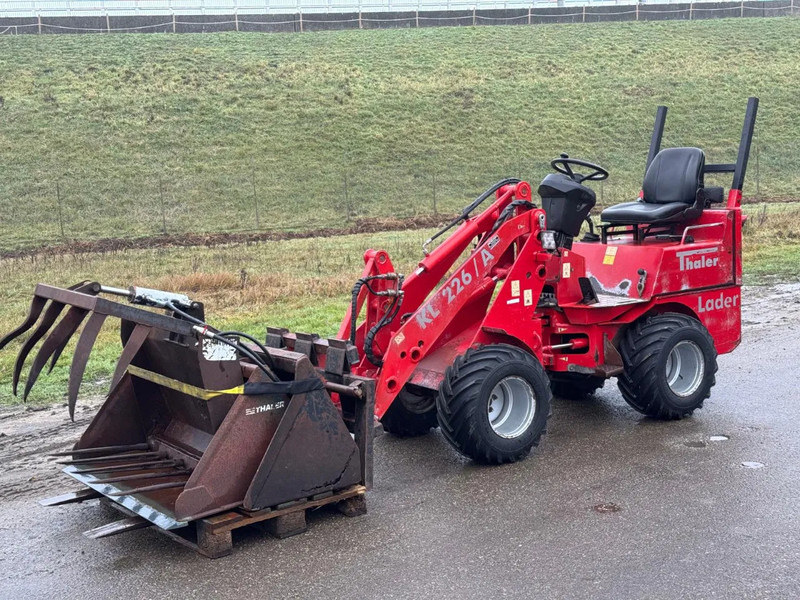THALER KL 226 A complete incl. set aanbouwdelen - Chargeuse compacte sur chenilles: photos 1 THALER KL 226 A complete incl. set aanbouwdelen - Chargeuse compacte sur chenilles: photos 1