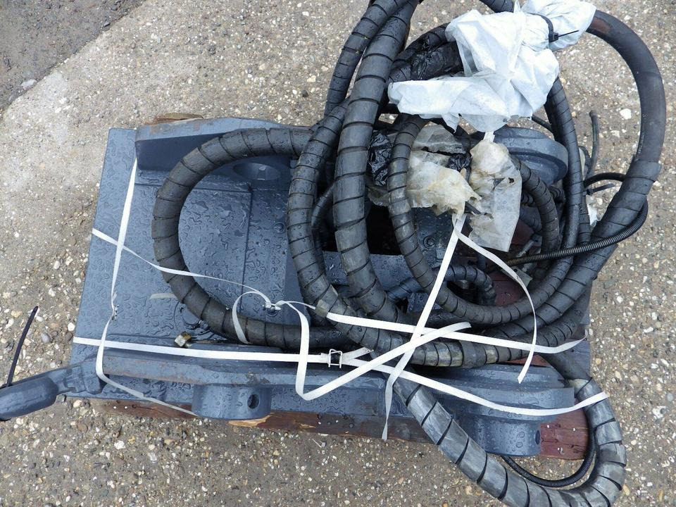 Attache rapide OilQuick OQ80  Schnellwechsler  SWE  (netto 5000,00 Euro): photos 8