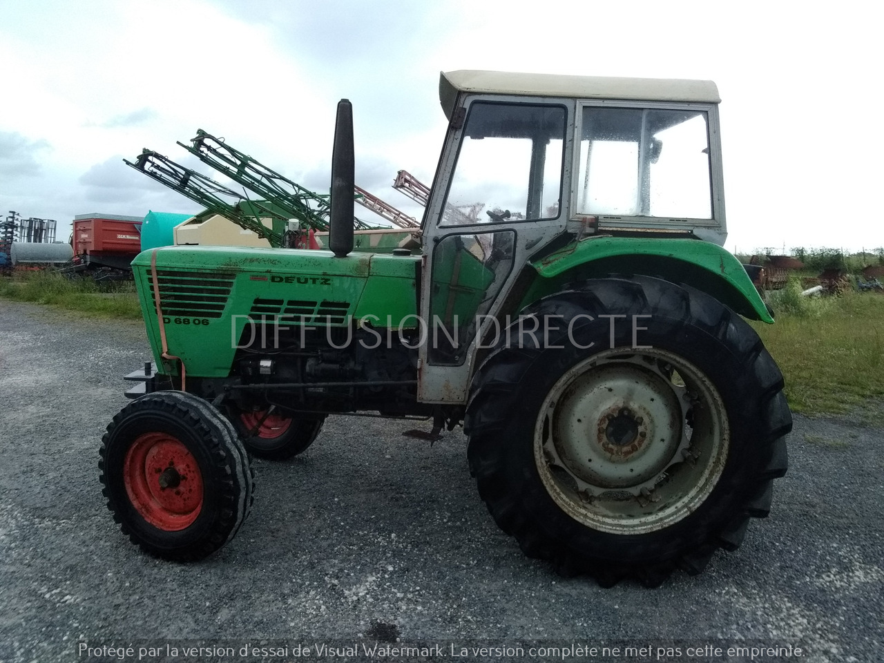 DEUTZ-FAHR TRACTEUR AGRICOLE 68-06 - Tracteur agricole: photos 2 DEUTZ-FAHR TRACTEUR AGRICOLE 68-06 - Tracteur agricole: photos 2