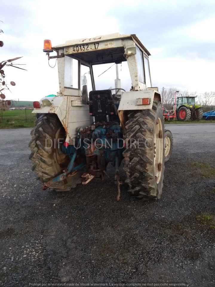 FORD TRACTEUR AGRICOLE 5000 SUPER MAJOR - Tracteur agricole: photos 4 FORD TRACTEUR AGRICOLE 5000 SUPER MAJOR - Tracteur agricole: photos 4