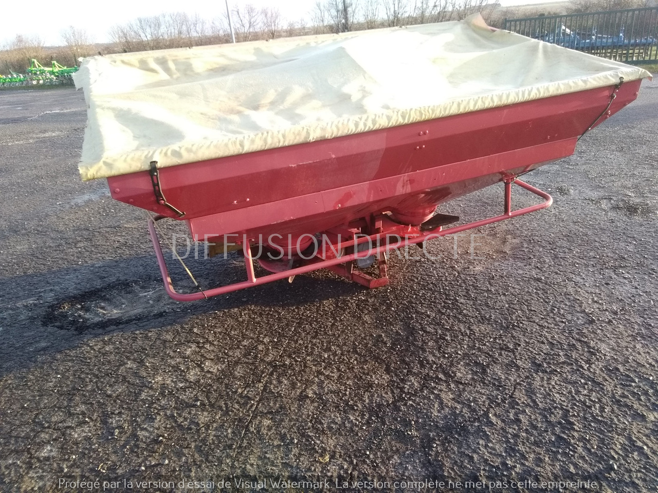 LELY DISTRIBUTEUR D'ENGRAIS CENTERMATIC PESEE - Distributeur d'engrais: photos 4 LELY DISTRIBUTEUR D'ENGRAIS CENTERMATIC PESEE - Distributeur d'engrais: photos 4