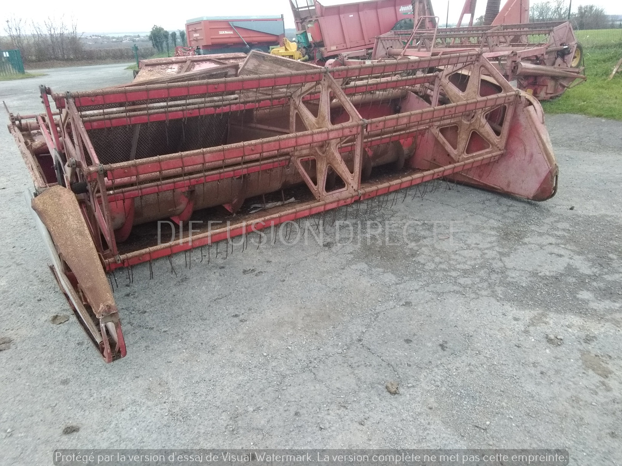 MASSEY FERGUSON MOISSONNEUSE BATTEUSE 500 - Matériel de récolte: photos 5 MASSEY FERGUSON MOISSONNEUSE BATTEUSE 500 - Matériel de récolte: photos 5