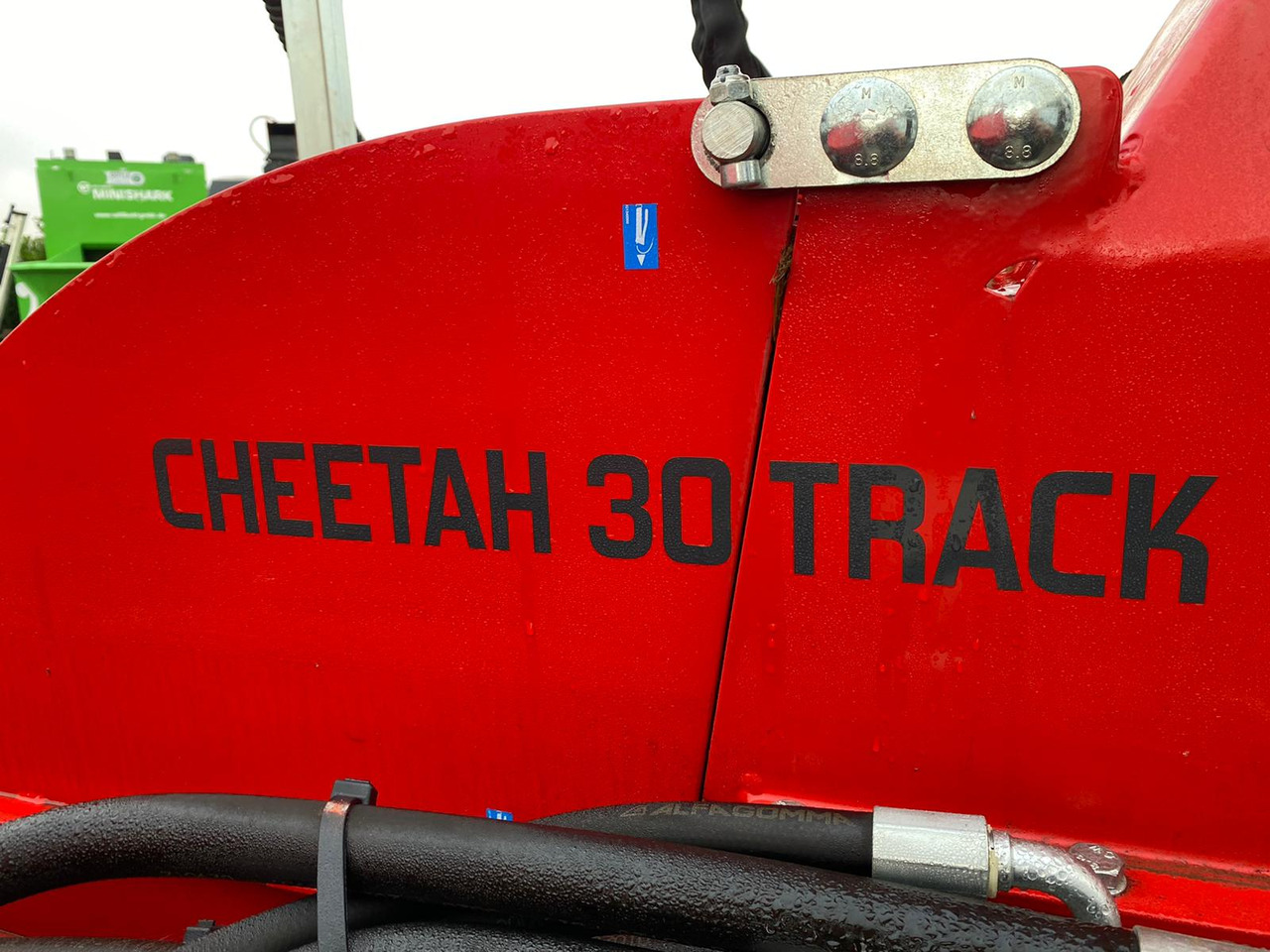 UFKES Greentec Cheetah 30 - Broyeur de végétaux: photos 3 UFKES Greentec Cheetah 30 - Broyeur de végétaux: photos 3