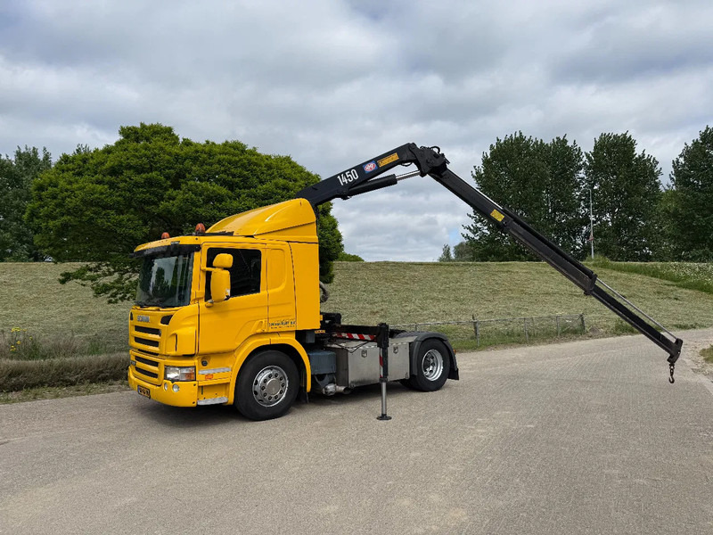 Scania P320 HMF 1450 - Camion grue: photos 1 Scania P320 HMF 1450 - Camion grue: photos 1