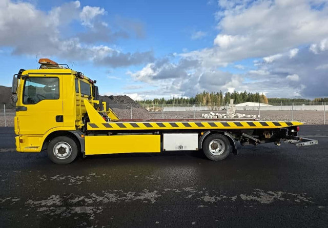 MANTGL 8.180 4x2 Wilhelm Wellmeyer - Remorqueuse: photos 2 MANTGL 8.180 4x2 Wilhelm Wellmeyer - Remorqueuse: photos 2