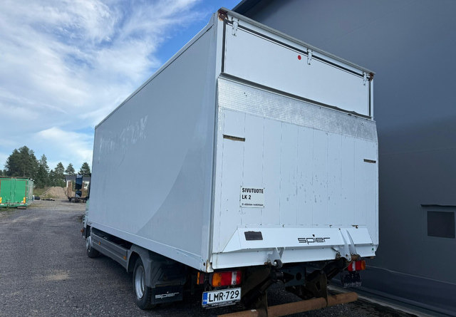 Mercedes-BenzAtego - Camion fourgon: photos 3 Mercedes-BenzAtego - Camion fourgon: photos 3
