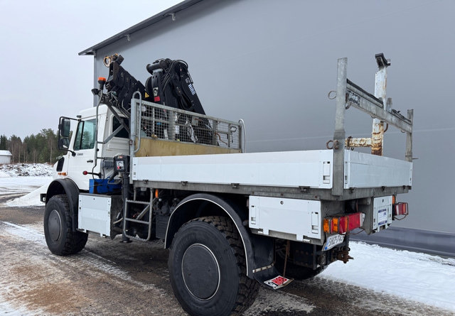 Mercedes-BenzUnimog U5000 + Hiab 099 E-4 - Camion plateau, Camion grue: photos 3 Mercedes-BenzUnimog U5000 + Hiab 099 E-4 - Camion plateau, Camion grue: photos 3