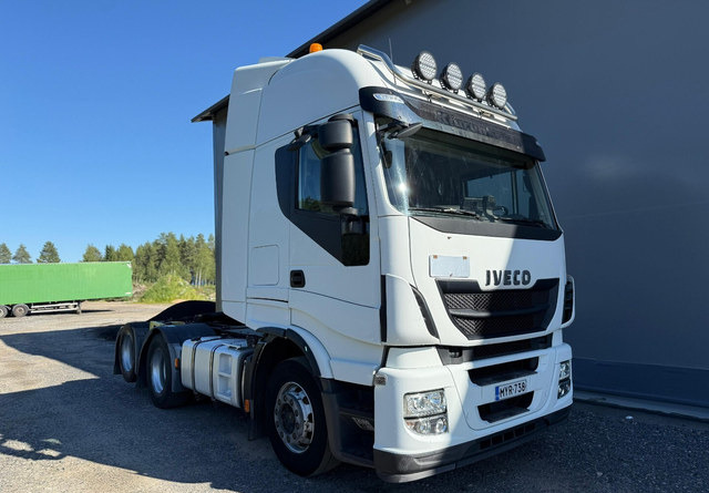 IvecoStralis 440 6x2 - Tracteur routier: photos 4 IvecoStralis 440 6x2 - Tracteur routier: photos 4