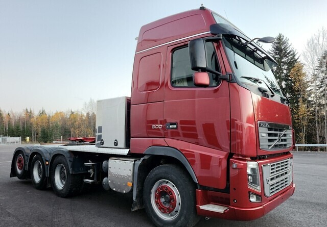 Volvo FH16 600 8x4 - Tracteur routier: photos 5 Volvo FH16 600 8x4 - Tracteur routier: photos 5