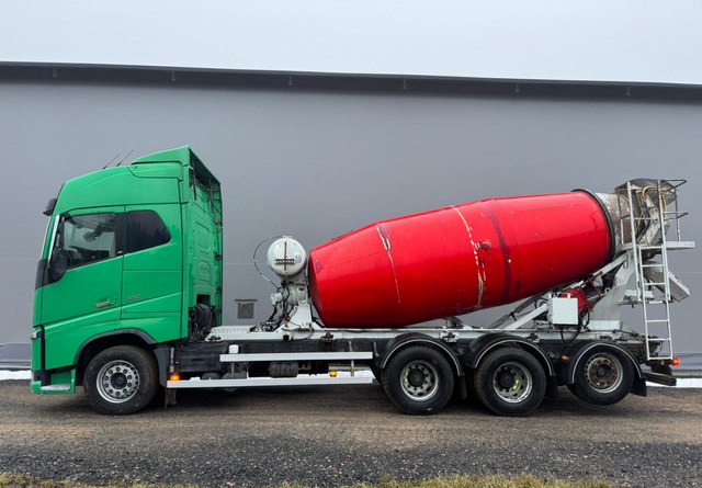 VolvoFH16 650 8x4 - Camion malaxeur: photos 3 VolvoFH16 650 8x4 - Camion malaxeur: photos 3