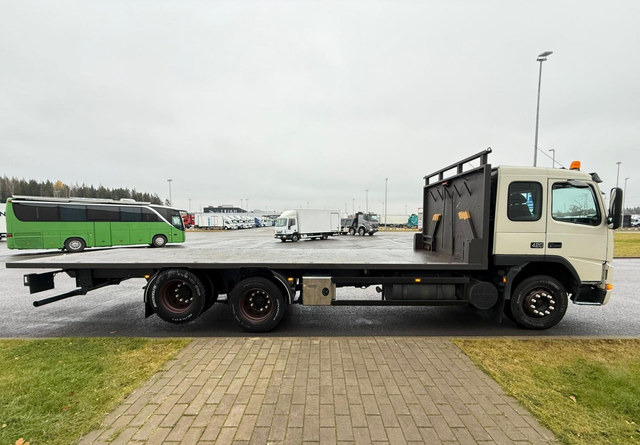 Camion plateau VolvoFM420 6x2 Avolava: photos 6 Camion plateau VolvoFM420 6x2 Avolava: photos 6