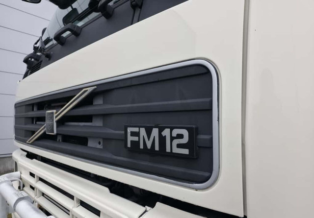 Camion plateau VolvoFM420 6x2 Avolava: photos 10 Camion plateau VolvoFM420 6x2 Avolava: photos 10