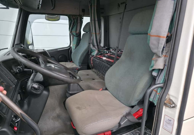 Camion plateau VolvoFM420 6x2 Avolava: photos 17 Camion plateau VolvoFM420 6x2 Avolava: photos 17