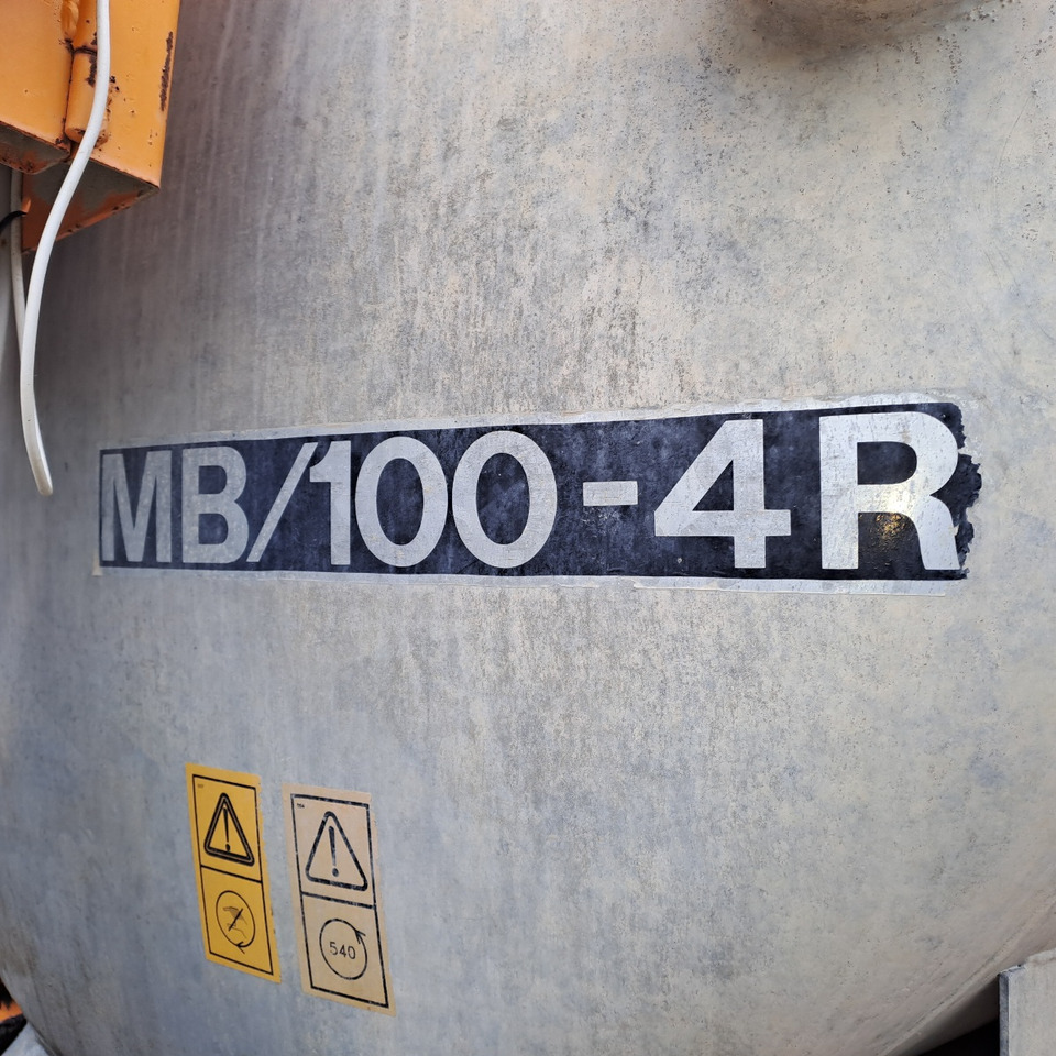 CARROBOTTE LIQUAME VAIA MODELLO MB/100-4R/MB 143 2 ASSI - Tonne à lisier: photos 4 CARROBOTTE LIQUAME VAIA MODELLO MB/100-4R/MB 143 2 ASSI - Tonne à lisier: photos 4