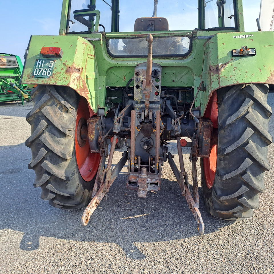 FENDT 303 LS FARMER - Tracteur agricole: photos 5 FENDT 303 LS FARMER - Tracteur agricole: photos 5