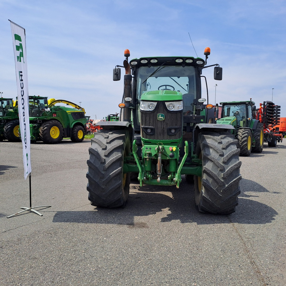 JOHN DEERE 6210R - Tracteur agricole: photos 2 JOHN DEERE 6210R - Tracteur agricole: photos 2