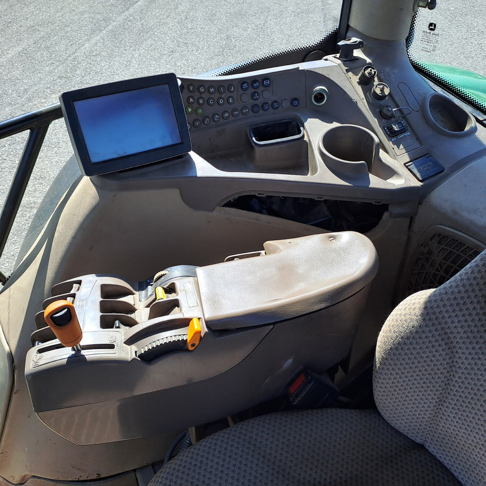 Tracteur agricole JOHN DEERE  6210R: photos 7