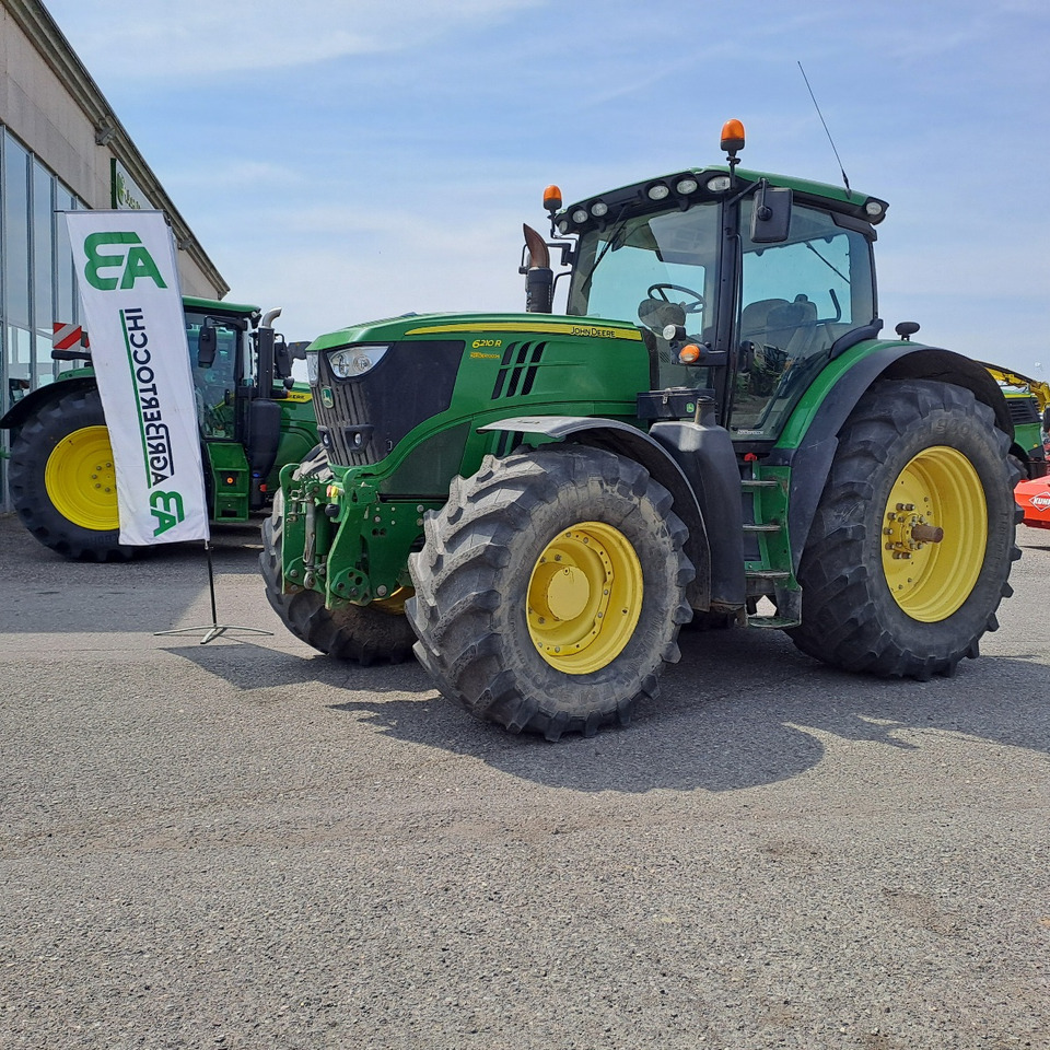 JOHN DEERE 6210R - Tracteur agricole: photos 1 JOHN DEERE 6210R - Tracteur agricole: photos 1