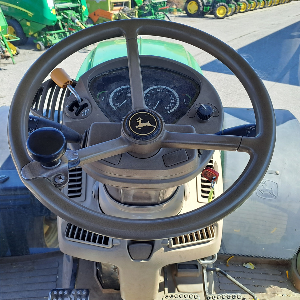 Tracteur agricole JOHN DEERE  6210R: photos 8