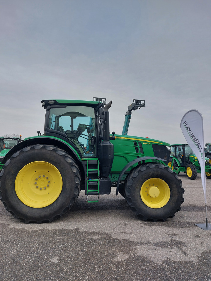 JOHN DEERE 6230R - Tracteur agricole: photos 2 JOHN DEERE 6230R - Tracteur agricole: photos 2