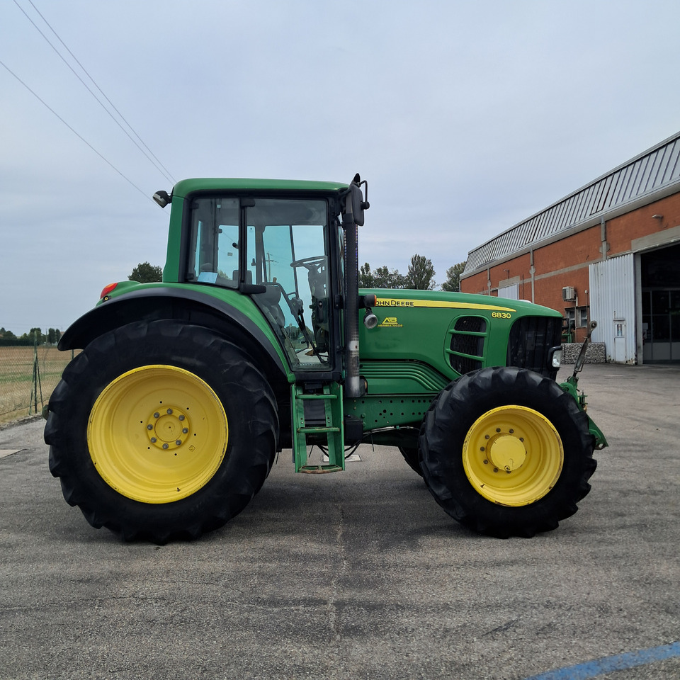 JOHN DEERE 6830 Premium - Tracteur agricole: photos 5 JOHN DEERE 6830 Premium - Tracteur agricole: photos 5