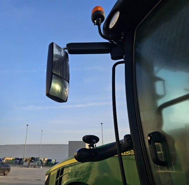 Tracteur agricole JOHN DEERE 8320R: photos 10