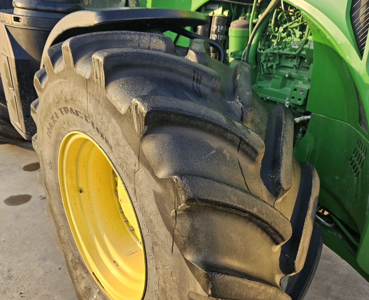 JOHN DEERE 8320R - Tracteur agricole: photos 5 JOHN DEERE 8320R - Tracteur agricole: photos 5