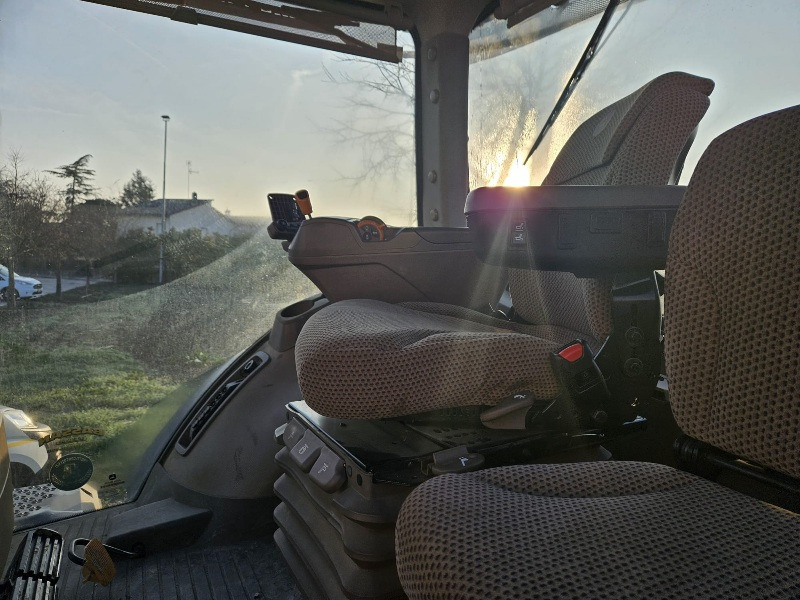 Tracteur agricole JOHN DEERE 8320R: photos 11