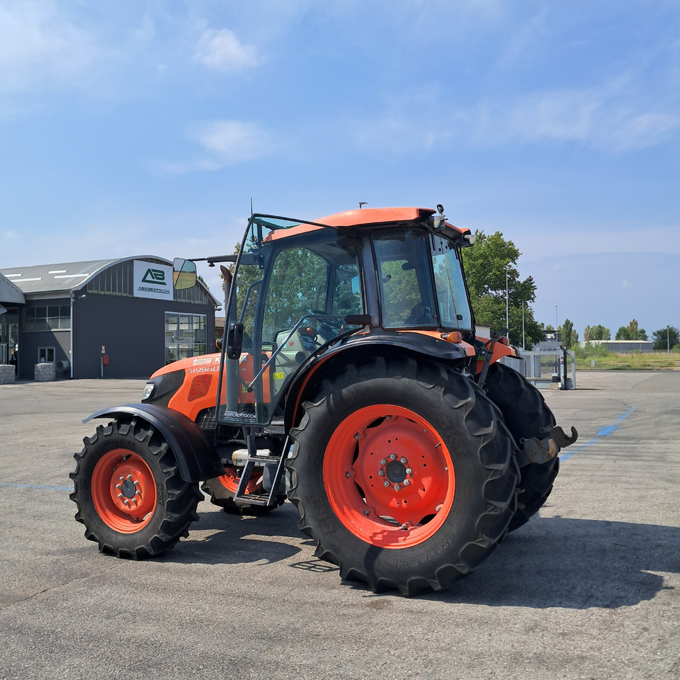 KUBOTA M9960 - Tracteur agricole: photos 3 KUBOTA M9960 - Tracteur agricole: photos 3