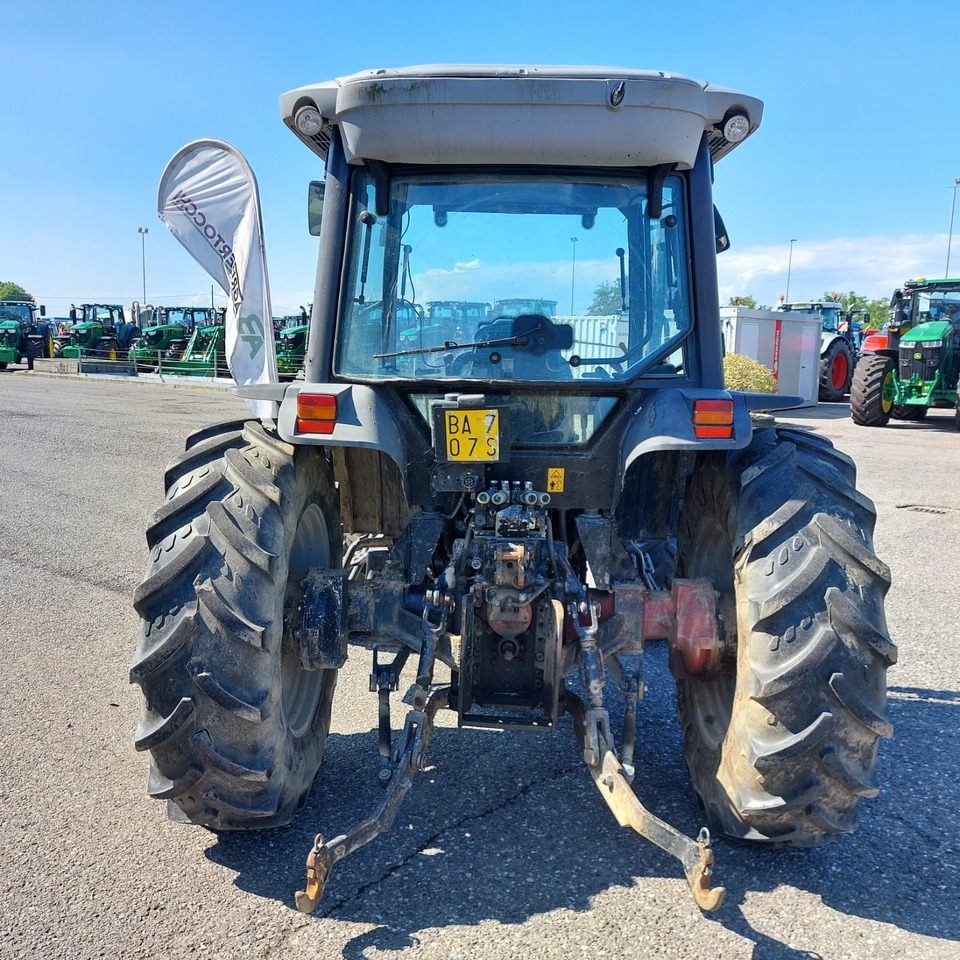 MASSEY FERGUSON 2430 ST - Tracteur agricole: photos 3 MASSEY FERGUSON 2430 ST - Tracteur agricole: photos 3