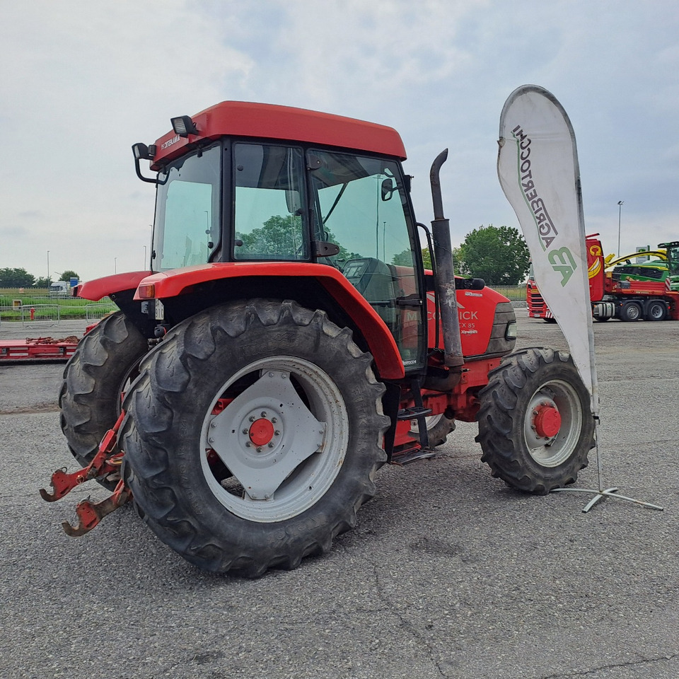 Mc CORMICK Cx85 Xtrashift - Tracteur agricole: photos 3 Mc CORMICK Cx85 Xtrashift - Tracteur agricole: photos 3