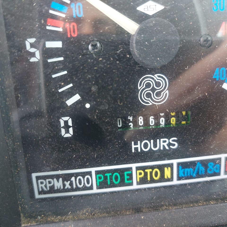 SAME TITAN 145 - Tracteur agricole: photos 3 SAME TITAN 145 - Tracteur agricole: photos 3