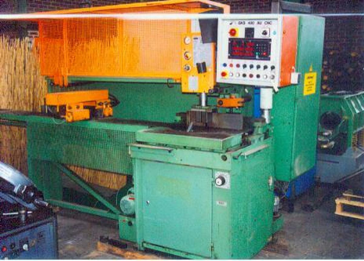 CNC-Gehrungskreissägeautomat KASTO - Machine à métaux: photos 1 CNC-Gehrungskreissägeautomat KASTO - Machine à métaux: photos 1