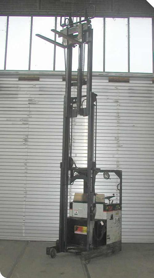 Gabelstapler KLOZ-KOMATSU - Chariot à mât rétractable: photos 4 Gabelstapler KLOZ-KOMATSU - Chariot à mât rétractable: photos 4