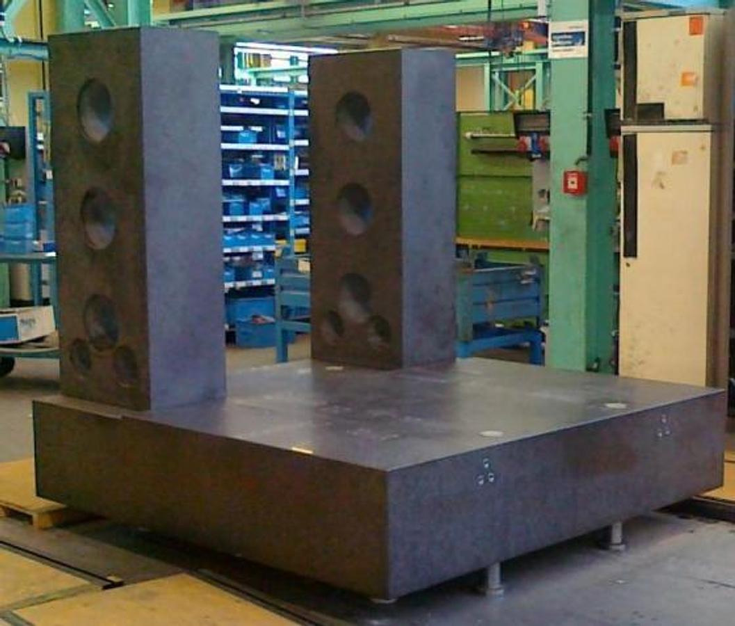 Meß- u. Kontrollplatte - Machine à métaux: photos 1 Meß- u. Kontrollplatte - Machine à métaux: photos 1