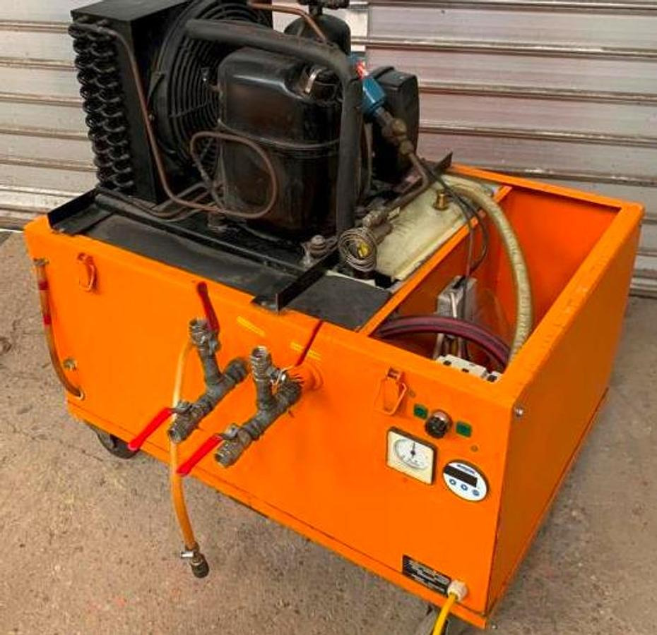 Wasser-Rückkühlanlage ARO - Equipement de soudage: photos 2 Wasser-Rückkühlanlage ARO - Equipement de soudage: photos 2