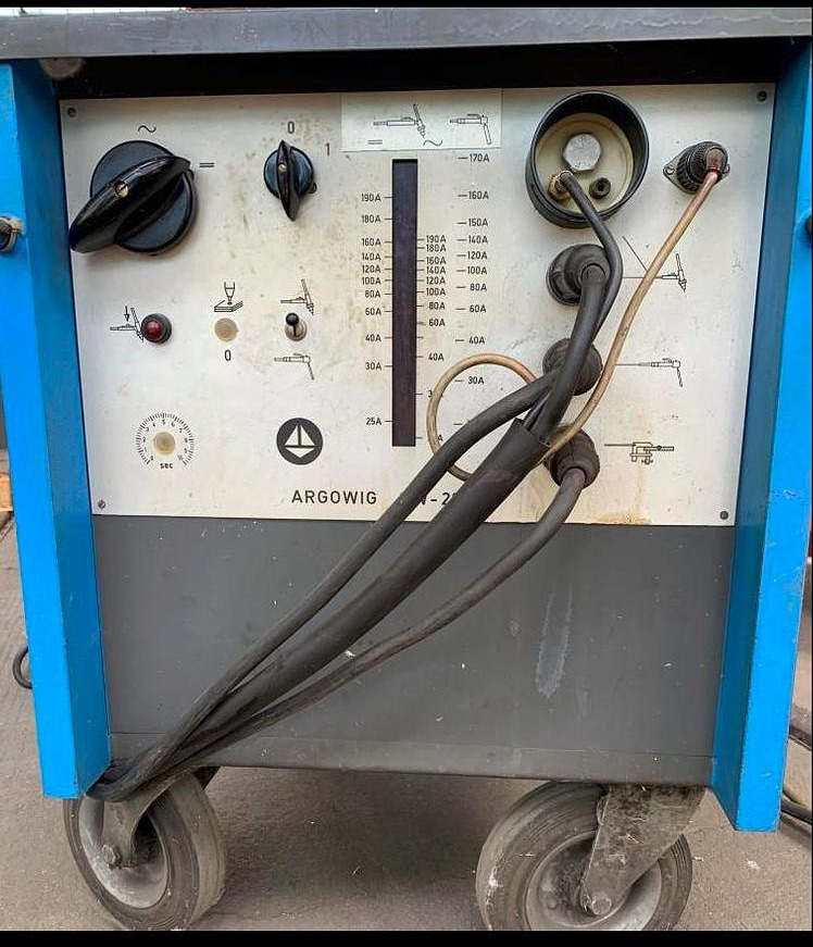 Wig-Schutzgasschweißanlage MESSER GRIESHEIM - Equipement de soudage: photos 3 Wig-Schutzgasschweißanlage MESSER GRIESHEIM - Equipement de soudage: photos 3